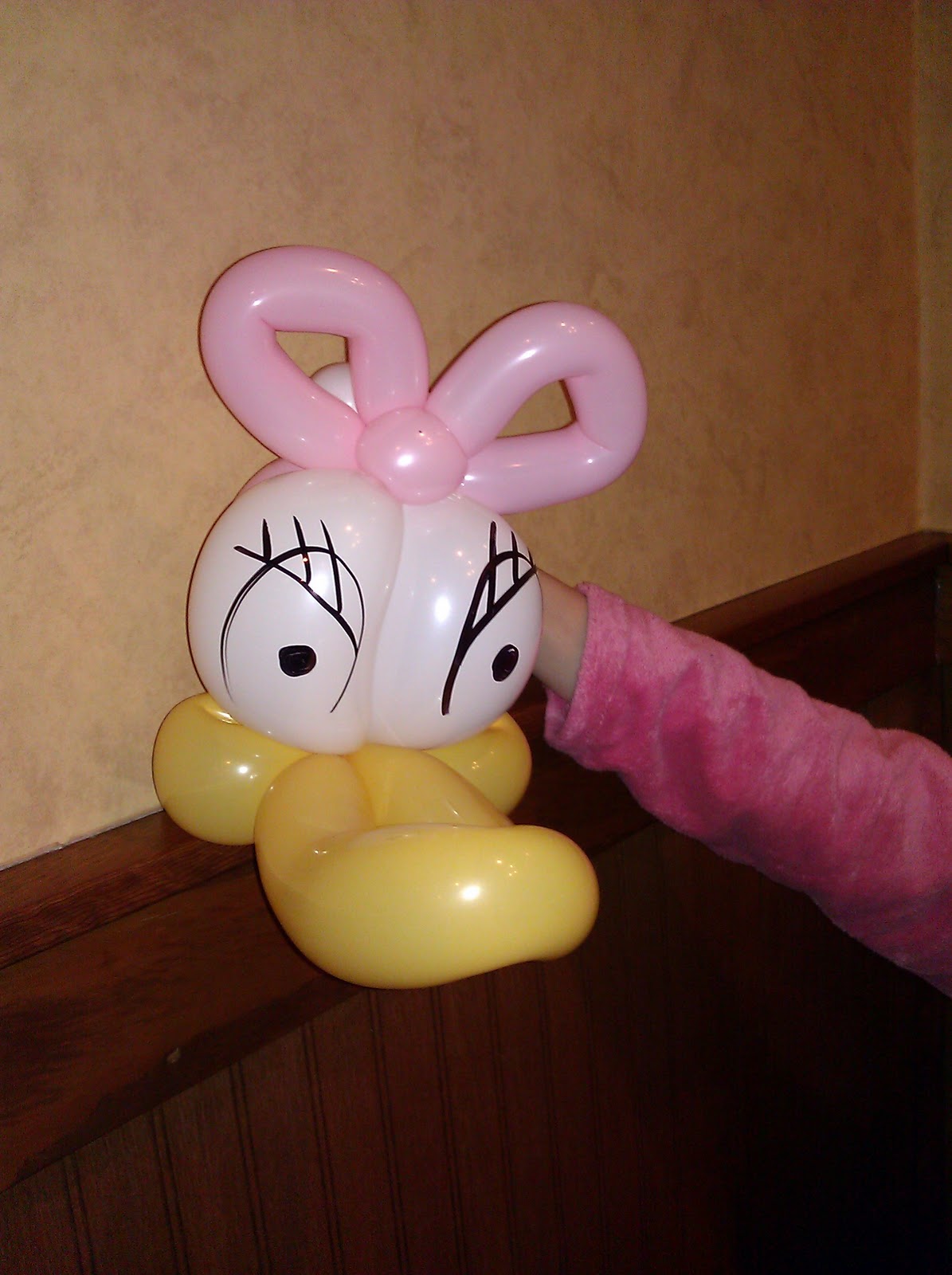 balloon daisy duck